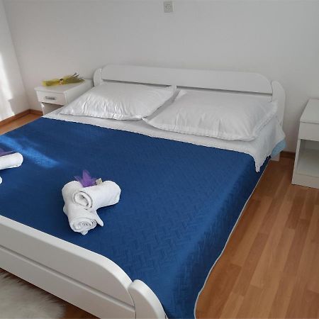 Apartments Gaj Brodarica  Luaran gambar