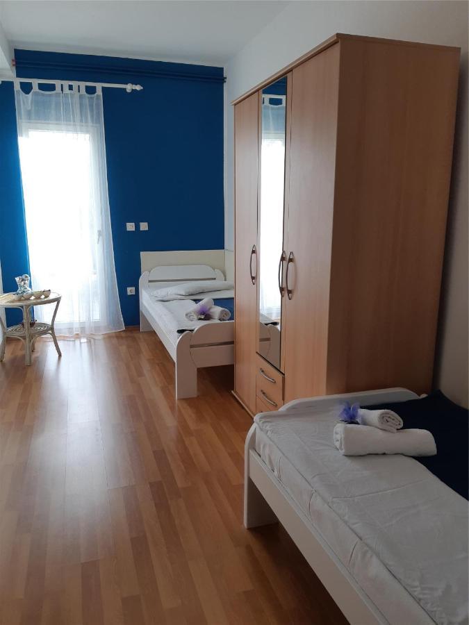 Apartments Gaj Brodarica  Luaran gambar