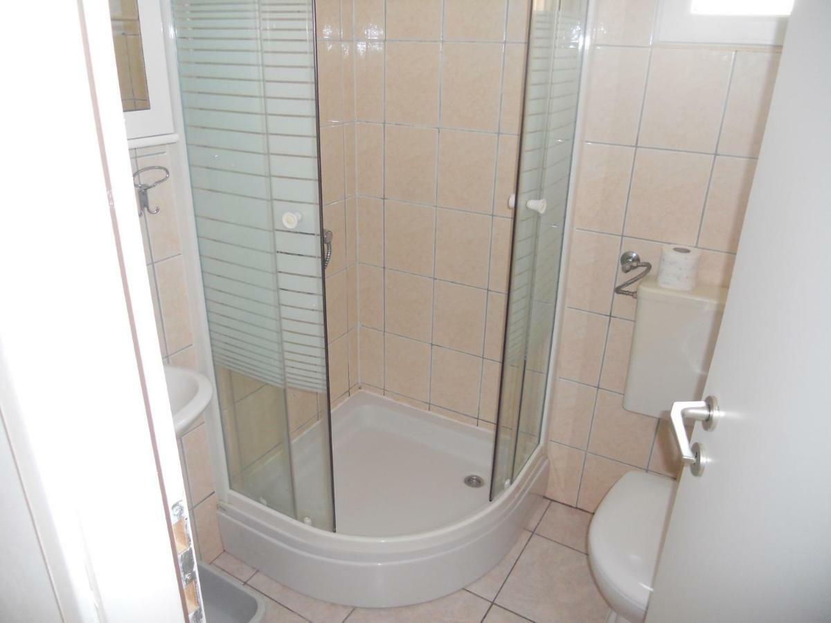 Apartments Gaj Brodarica  Luaran gambar
