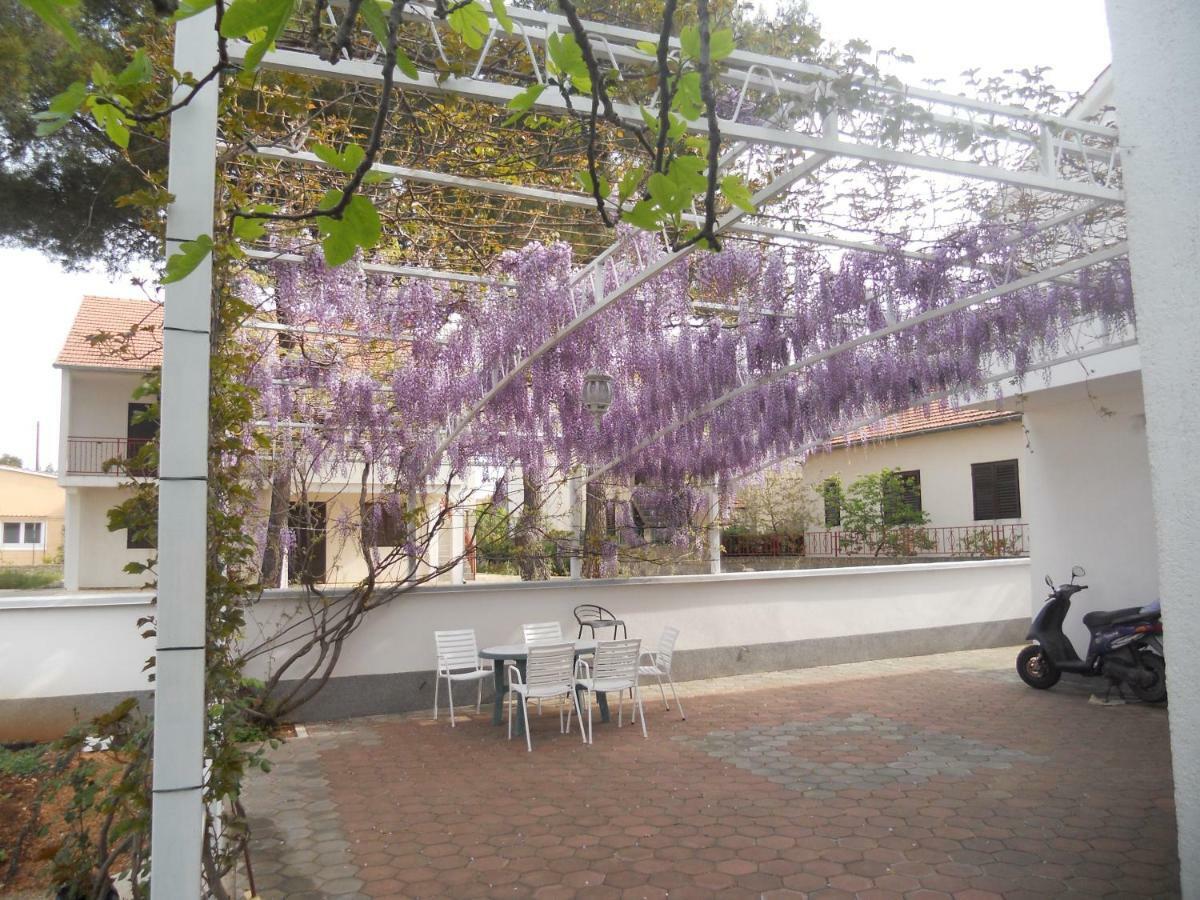 Apartments Gaj Brodarica  Luaran gambar