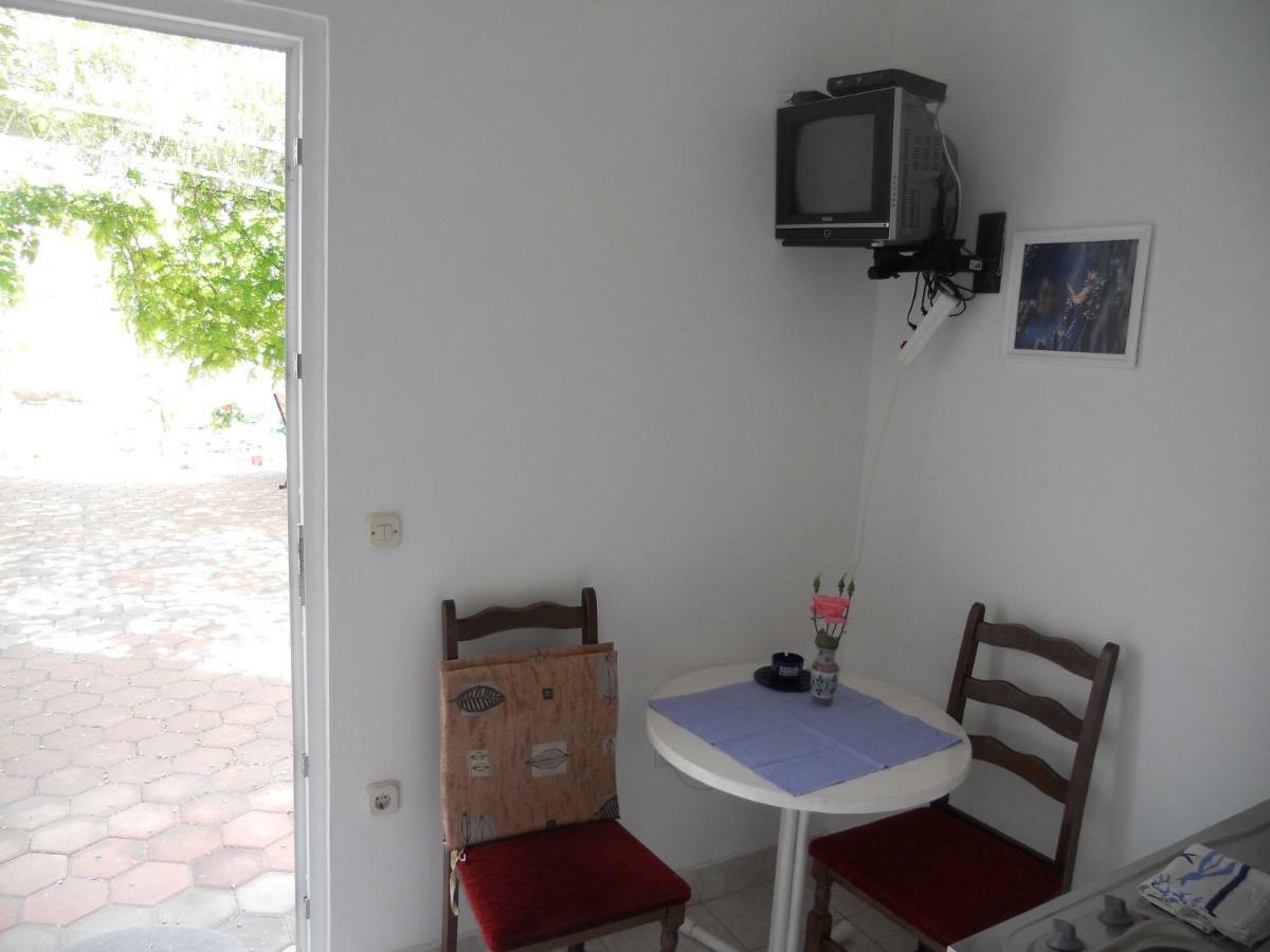 Apartments Gaj Brodarica  Luaran gambar